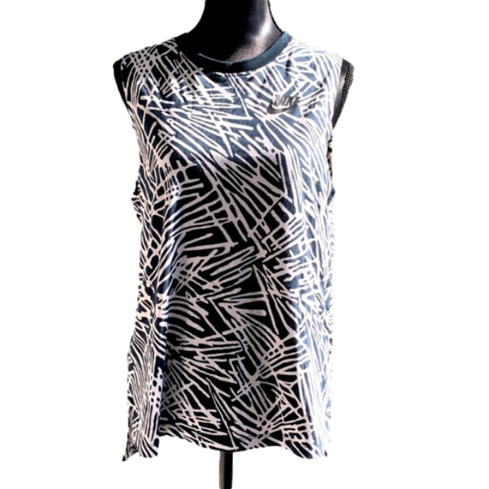 NIKE Sleeveless Geometric Zebra Contrast Muscle Tank Top